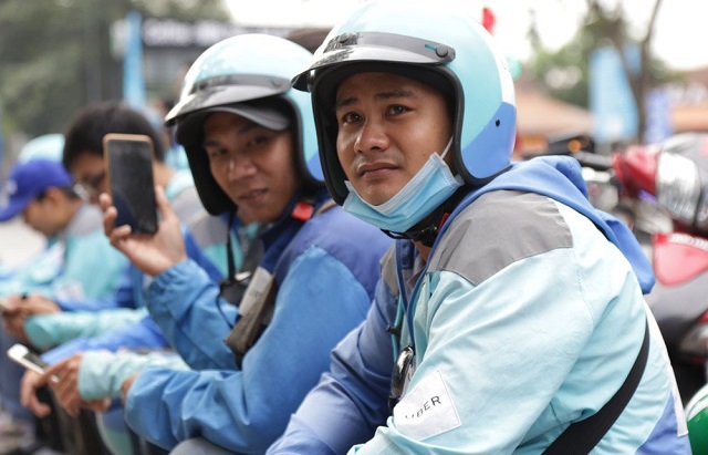 Hàng trăm tài xế tổ chức tuần hành chia tay Uber Việt Nam - Ảnh 7