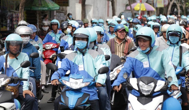 Hàng trăm tài xế tổ chức tuần hành chia tay Uber Việt Nam - Ảnh 6