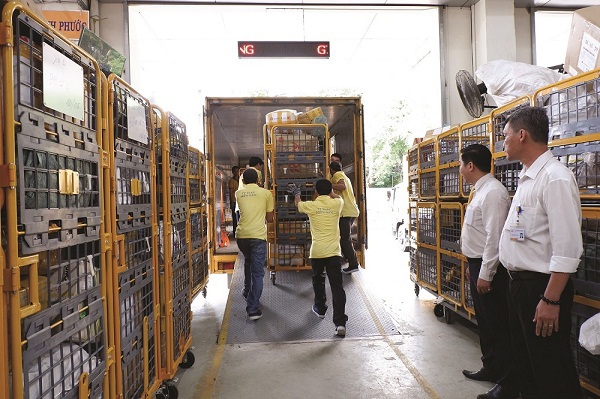 Bưu điện Việt Nam tập trung phát triển dịch vụ logistic và thương mại điện tử - Ảnh 2