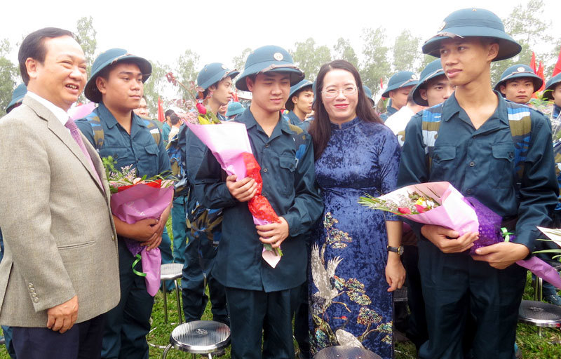 Hà Nội rộn ràng ngày hội tòng quân năm 2019 - Ảnh 31