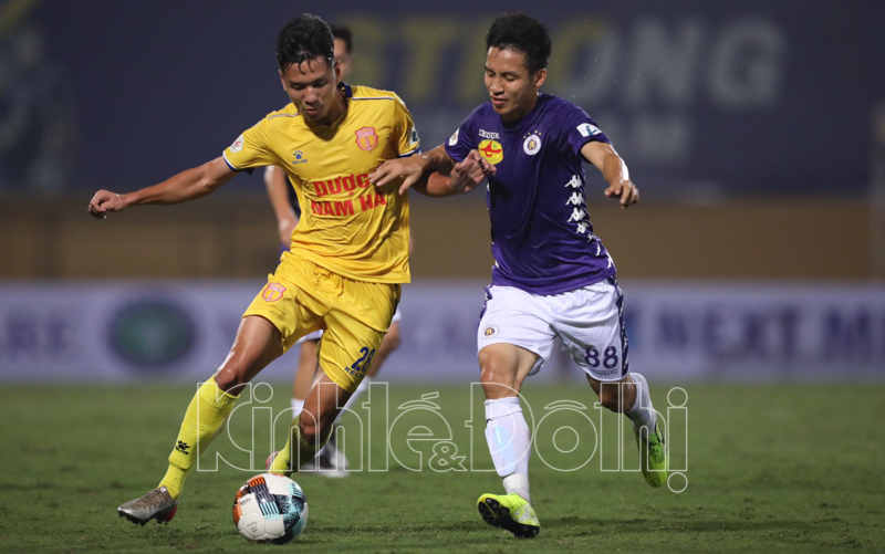 Vòng 1 V-League 2020: Hà Nội FC có màn khởi đầu ấn tượng - Ảnh 1