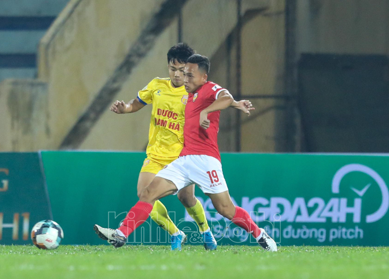 Vòng 2 V-League 2020: Hà Nội FC "ngã ngựa", HAGL cùng Viettel tạo nên "bữa tiệc" bóng đá - Ảnh 4