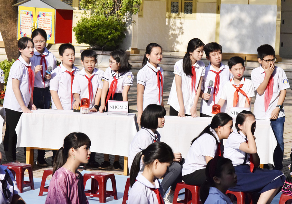 Trường Tiểu học Văn Yên thi tìm hiểu Luật An toàn giao thông - Ảnh 6