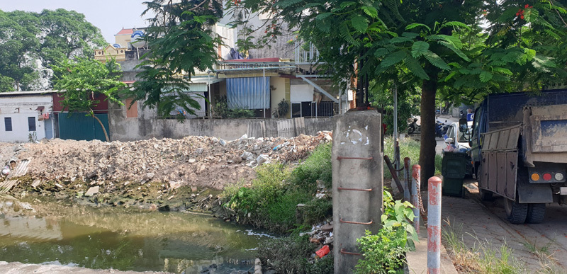 Quận Hà Đông: Cần xử lý dứt điểm tình trạng lấp mương làm đường tại phường Phú Lãm - Ảnh 3