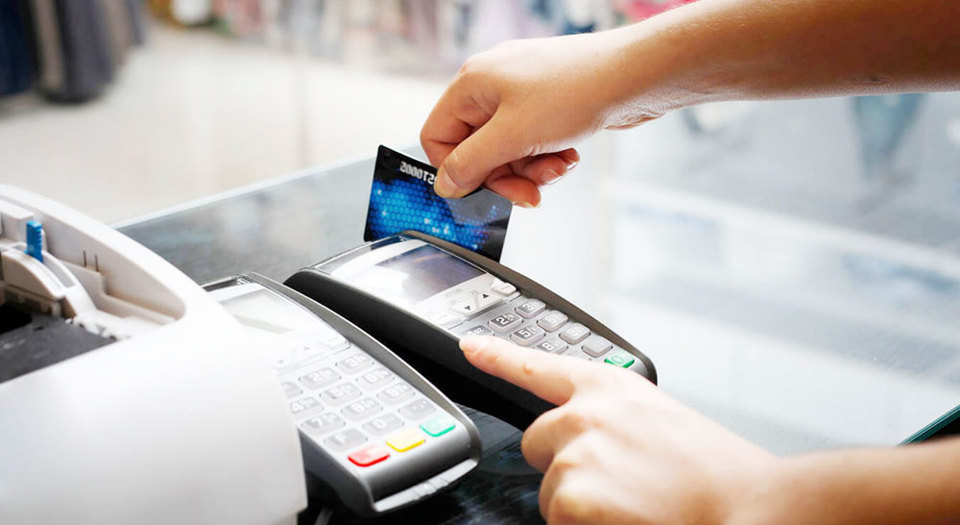 Quẹt thẻ tín dụng “kinh tế” nhất - Ảnh 1