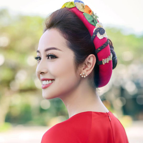 Jennifer Phạm “cầm cân nảy mực” tại Hoa hậu Bản sắc Việt Toàn cầu 2018 - Ảnh 2