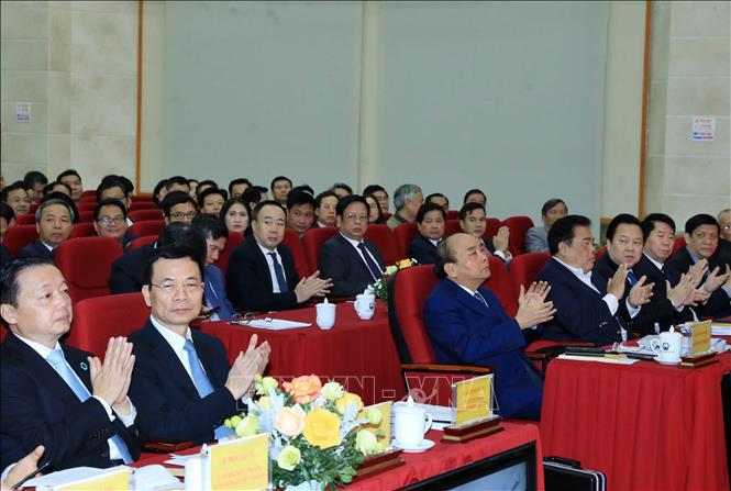 Thủ tướng Nguyễn Xuân Phúc dự Hội nghị tổng kết công tác năm 2019 và triển khai nhiệm vụ năm 2020 của Bộ Thông tin và Truyền thông - Ảnh 3