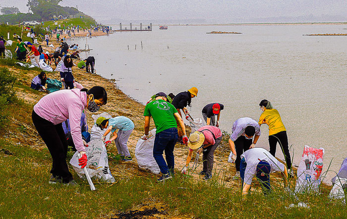 Một ngày của “Keep Hanoi clean” - Ảnh 3