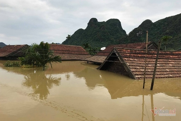 Nhờ sáng tạo này, dân Quảng Bình không phải lên núi trú ẩn khi lũ ập - Ảnh 8