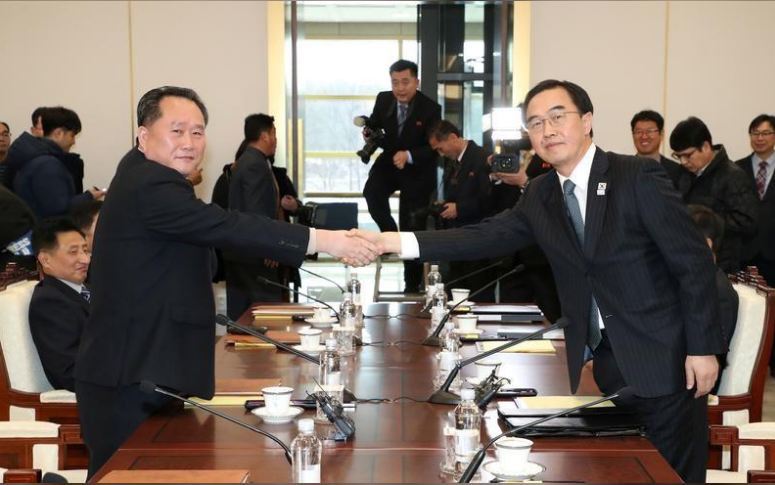 Sau đàm phán liên Triều, Hàn Quốc sẽ dỡ bỏ một số lệnh trừng phạt - Ảnh 1