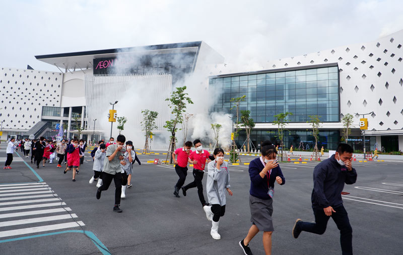 Cháy giả định ở Trung tâm thương mại AEON MALL Hà Đông, 2000 người thoát nạn - Ảnh 5