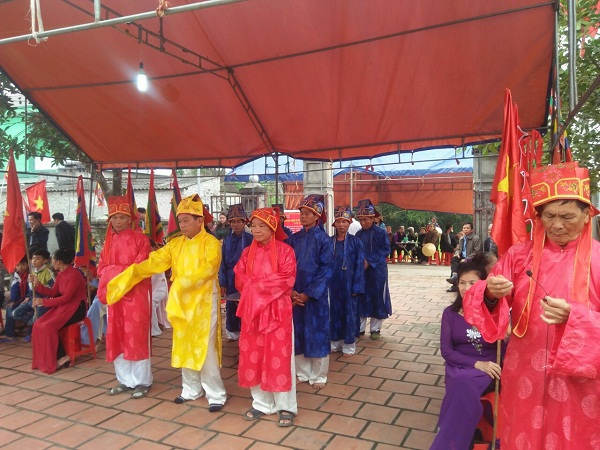 Diễn Châu, Nghệ An: Độc đáo lễ hội nhà thánh - Ảnh 2