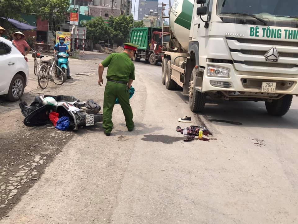 Hà Nội: Nam sinh bị xe bồn đâm ở cầu vượt An Khánh - Ảnh 1