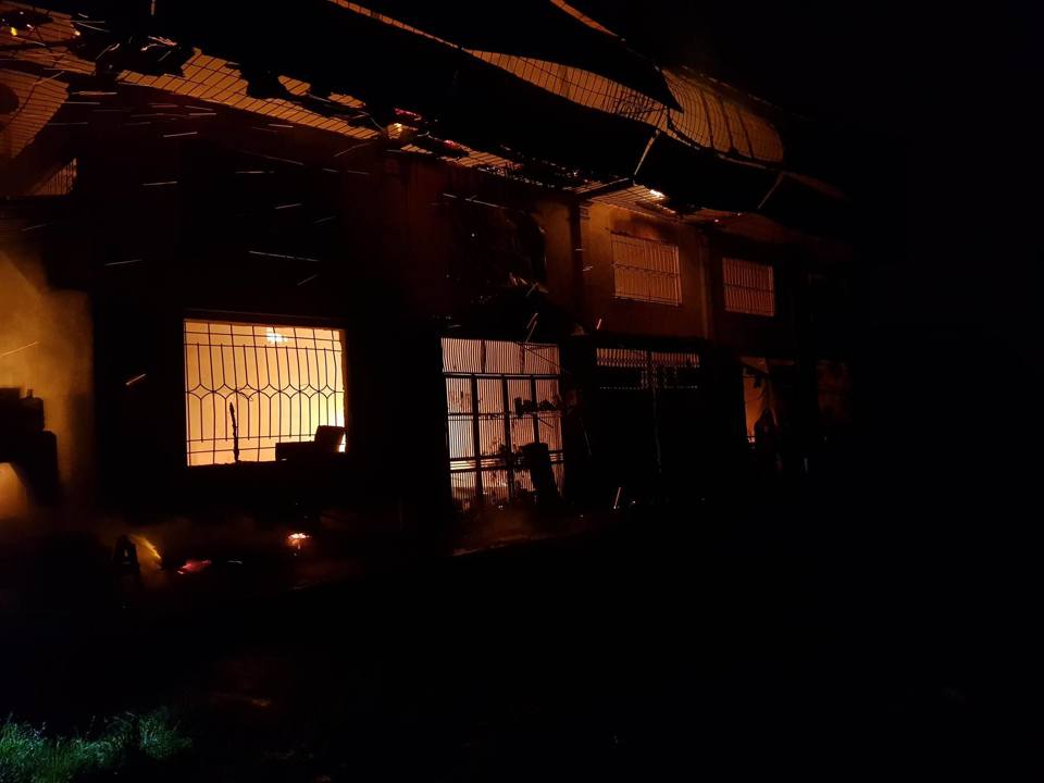 Cháy xưởng sản xuất gỗ tại huyện Thường Tín - Ảnh 2