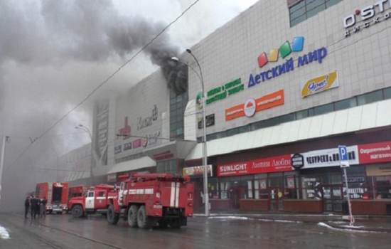 Nga: Hỏa hoạn tại trung tâm thương mại khiến 37 người chết, hàng chục trẻ em mất tích - Ảnh 1