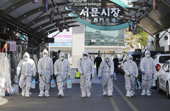 Dịch COVID-19: Số người chết tại Trung Quốc tăng vọt, Hàn Quốc xác nhận trường hợp tử vong thứ 7 - Ảnh 1