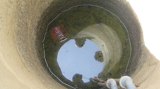Quảng Ngãi: Phản đối ô nhiễm, dân đổ đất lấp kênh - Ảnh 2