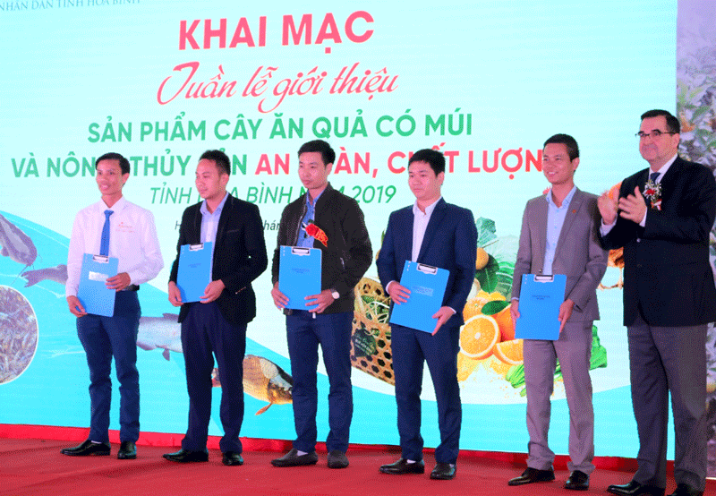 Hoà Bình mở rộng thị trường tiêu thụ trái cây và nông thủy sản an toàn tại Hà Nội - Ảnh 3