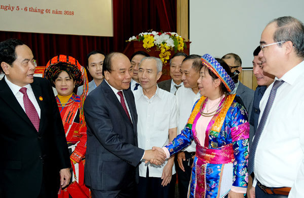 Thủ tướng Nguyễn Xuân Phúc: Không để tình trạng “trên nóng dưới lạnh” - Ảnh 2
