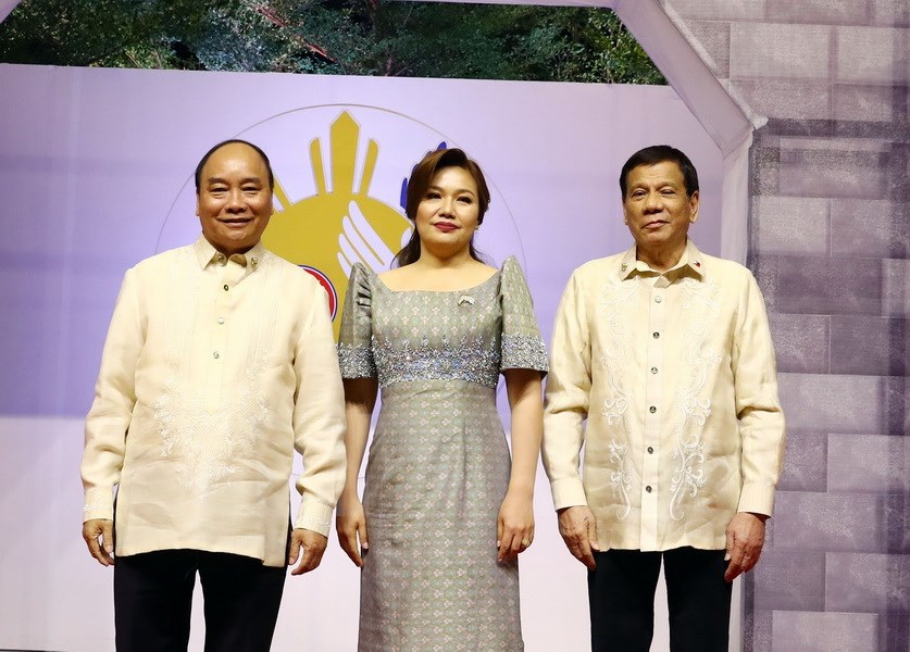 Thủ tướng dự tiệc chiêu đãi mừng kỷ niệm 50 năm thành lập ASEAN - Ảnh 3
