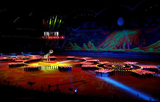 Những hình ảnh ấn tượng tại lễ hội "Biển người" mừng Quốc khánh Triều Tiên - Ảnh 10