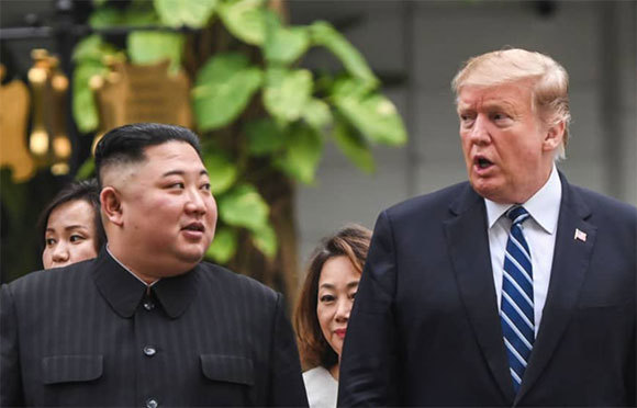 Tổng thống Trump nảy ý tưởng gặp Chủ tịch Kim trong vài giờ tới - Ảnh 1