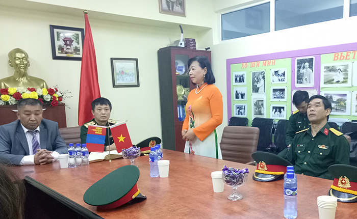 Đại sứ quán Việt Nam tại Mông Cổ viếng Chủ tịch Hồ Chí Minh, tưởng niệm các anh hùng liệt sĩ - Ảnh 3