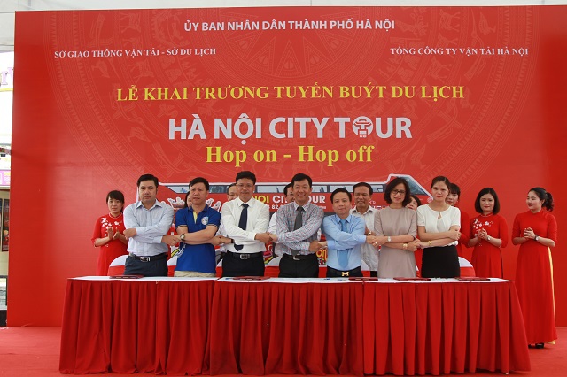 Xe buýt 2 tầng City tour chính thức vận hành: Thêm “món ngon” cho du lịch Hà Nội - Ảnh 5