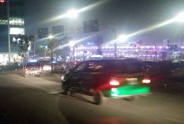 Có hay không việc làm ngơ cho taxi vi phạm tại nút giao thông sân bay Tân Sơn Nhất? - Ảnh 4