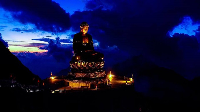 Cận cảnh xá lợi Phật vừa chính được rước về quần thể tâm linh Fansipan - Ảnh 10