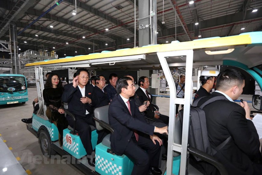 Phó Chủ tịch Đảng Lao động Triều Tiên thăm quan nhà máy VinFast - Ảnh 7