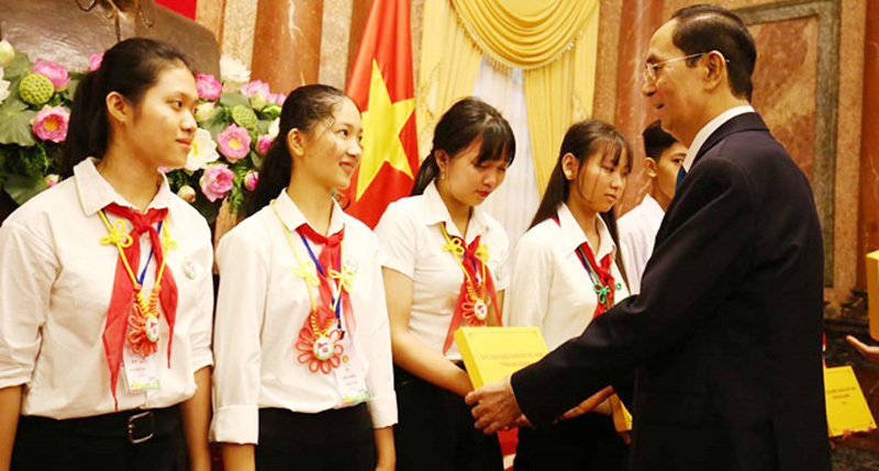 Chủ tịch nước Trần Đại Quang gặp mặt 200 chỉ huy Đội giỏi toàn quốc - Ảnh 1