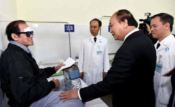 Thủ tướng dự lễ kỷ niệm 100 năm thành lập bệnh viện Mắt Trung ương - Ảnh 4