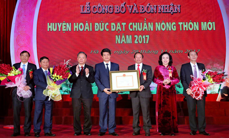 Phát huy tiềm năng, huy động nguồn lực xây dựng Hoài Đức thành quận vào năm 2020 - Ảnh 2