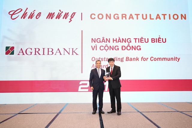 Agribank được vinh danh 2 giải thưởng Ngân hàng Việt Nam tiêu biểu 2019 - Ảnh 1