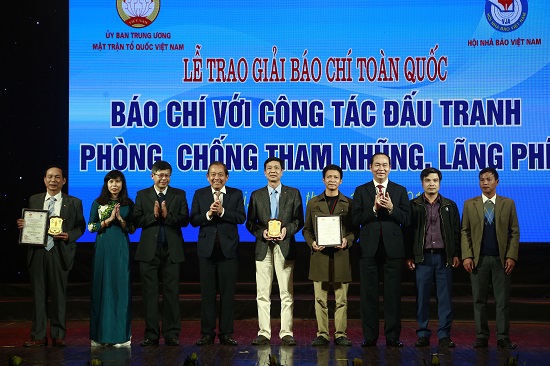 31 tác phẩm giành giải “Báo chí với công tác đấu tranh phòng, chống tham nhũng, lãng phí” - Ảnh 2