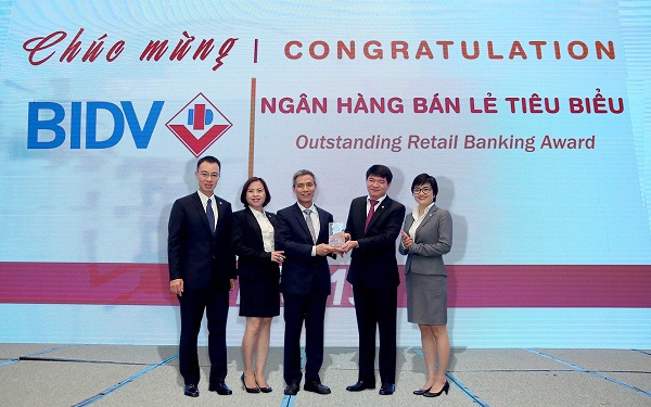 BIDV nhận cú đúp Giải thưởng Ngân hàng Việt Nam tiêu biểu - Ảnh 1