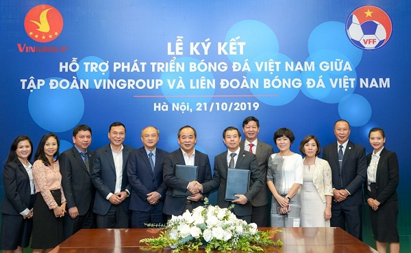 VinGroup và VFF ký thỏa thuận hợp tác chiến lược hỗ trợ phát triển bóng đá Việt Nam - Ảnh 2