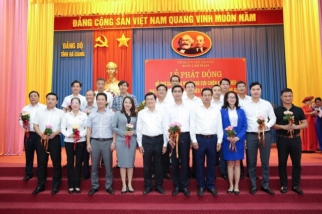 Tập đoàn FLC trao tặng 30 tỷ đồng xây dựng nhà ở cho người nghèo Hà Giang - Ảnh 2