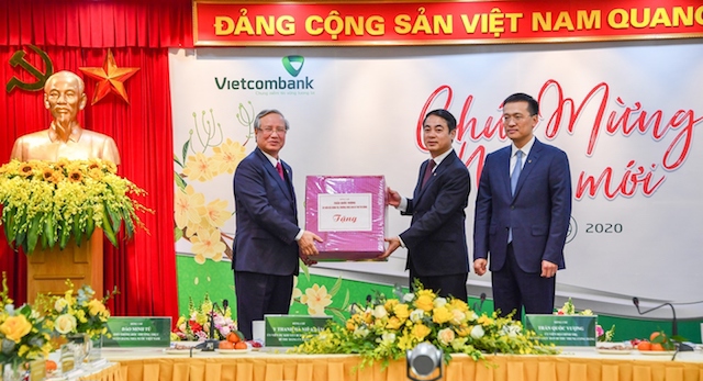 Thường trực Ban Bí thư thăm và chúc Tết tại Vietcombank nhân dịp đầu xuân Canh Tý 2020 - Ảnh 2
