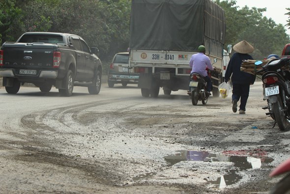 Hà Nội: Cận cảnh nhiều tuyến quốc lộ cần được sửa chữa, nâng cấp - Ảnh 6
