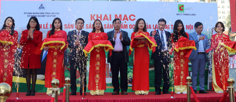 Sản phẩm OCOP của tỉnh Lào Cai lần đầu tiên xuất hiện tại thành phố Hà Nội - Ảnh 1