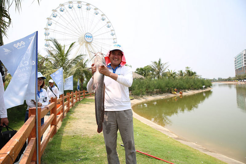 Hơn 200 cần thủ hào hứng tranh tài tại “Giải câu cá Quốc tế FLC 2019” - Ảnh 2