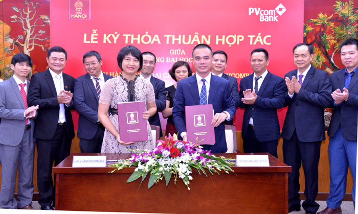 PVcomBank tăng cường hợp tác với Đại học Hà Nội - Ảnh 1