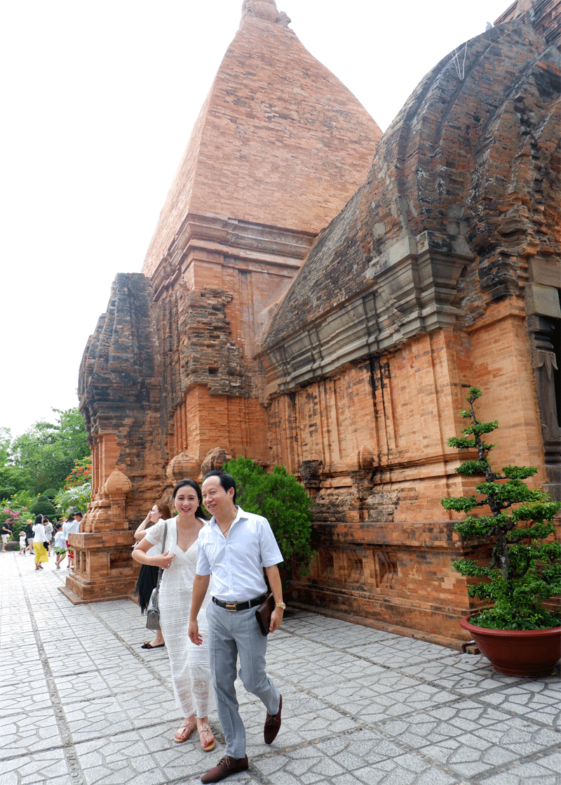 Ngắm nét cổ kính với kiến trúc độc đáo của Tháp Bà Ponagar Chămpa ở Nha Trang - Ảnh 13