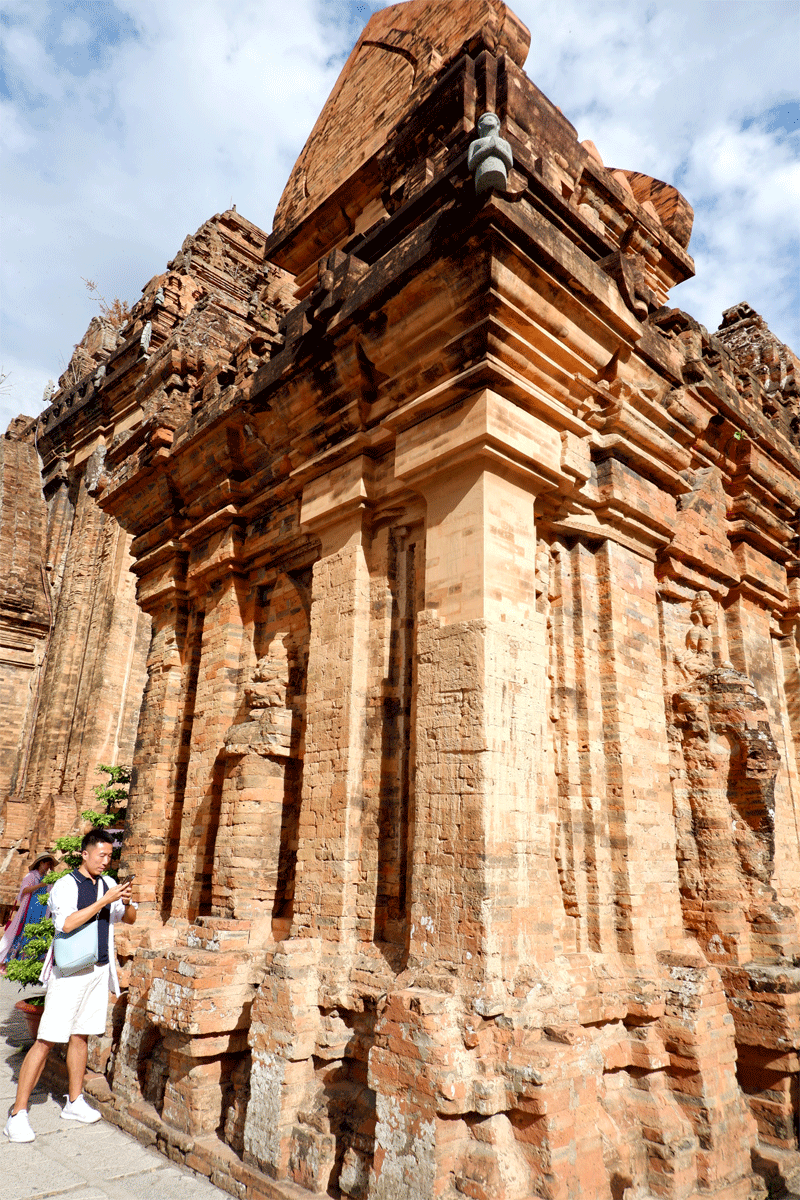 Ngắm nét cổ kính với kiến trúc độc đáo của Tháp Bà Ponagar Chămpa ở Nha Trang - Ảnh 11