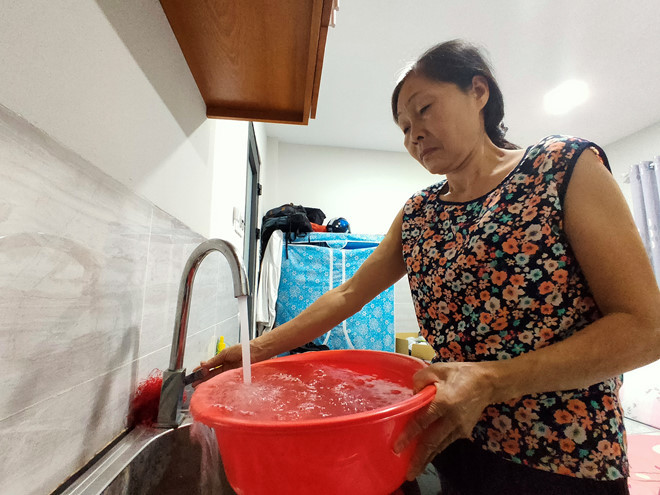TP Hồ Chí Minh: Người dân đứng trước nguy cơ thiếu nước sạch - Ảnh 1