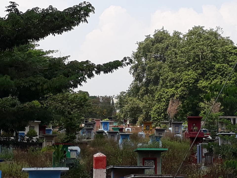 Sau 10 năm giải tỏa nghĩa trang Bình Hưng Hòa ngập trong rác thải - Ảnh 10