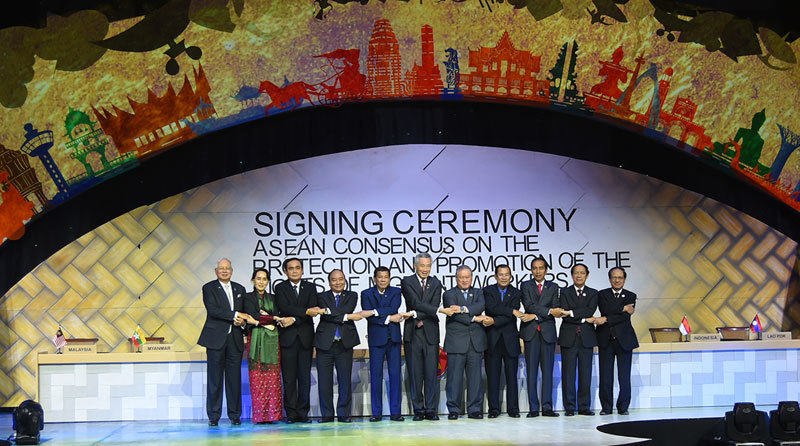 Thủ tướng Nguyễn Xuân Phúc kết thúc chuyến tham dự ASEAN-31 - Ảnh 2