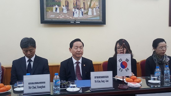 Phó Thủ tướng Hàn Quốc Kim Sang Kon thăm trường THPT Việt Đức - Ảnh 1